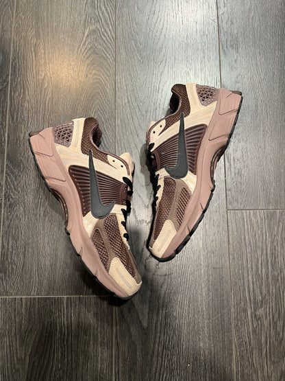 Nike Vomero 5 Plum
