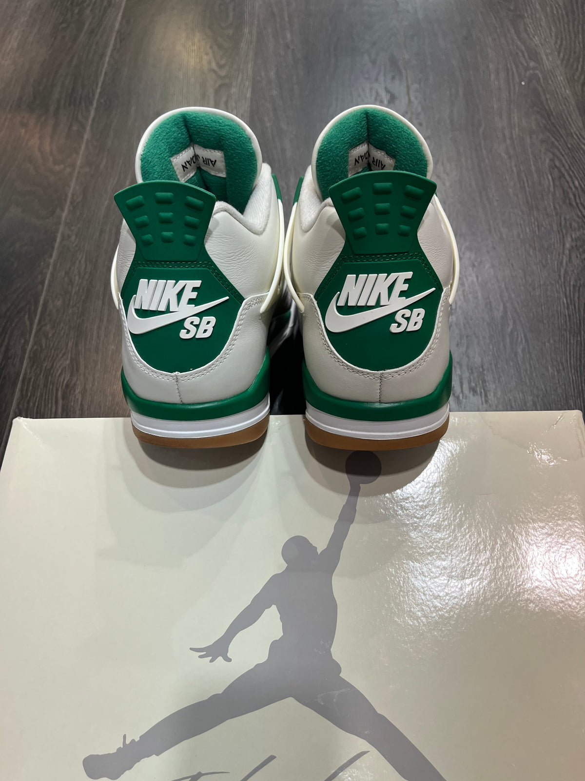 Air Jordan 4 SB Pine Green