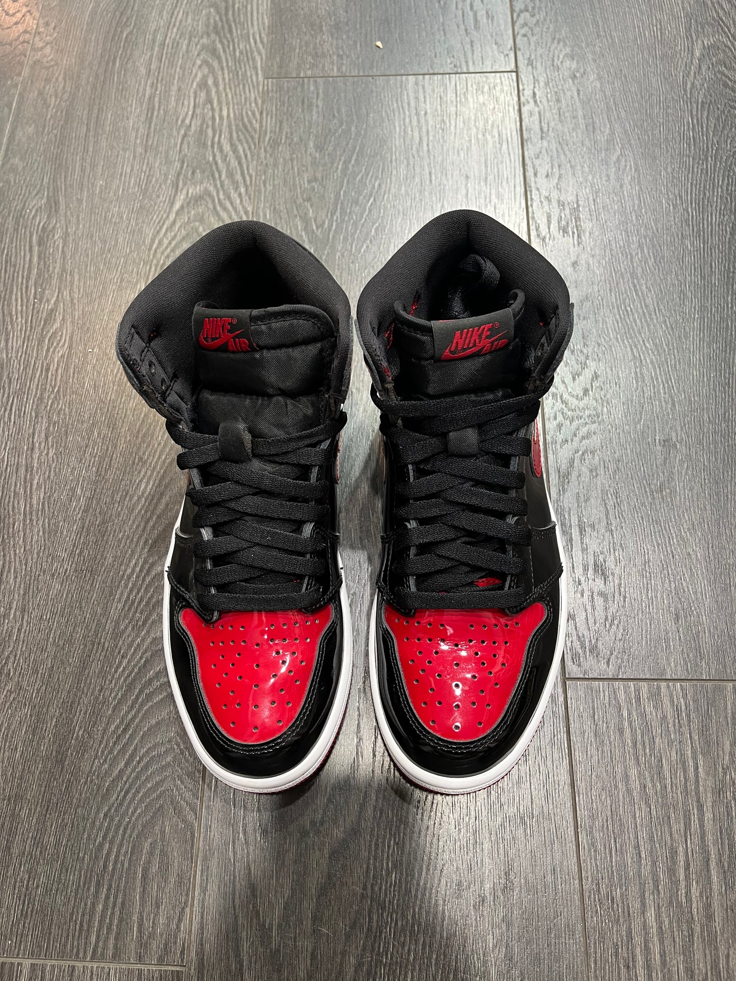 Air Jordan 1 High Satin Bred