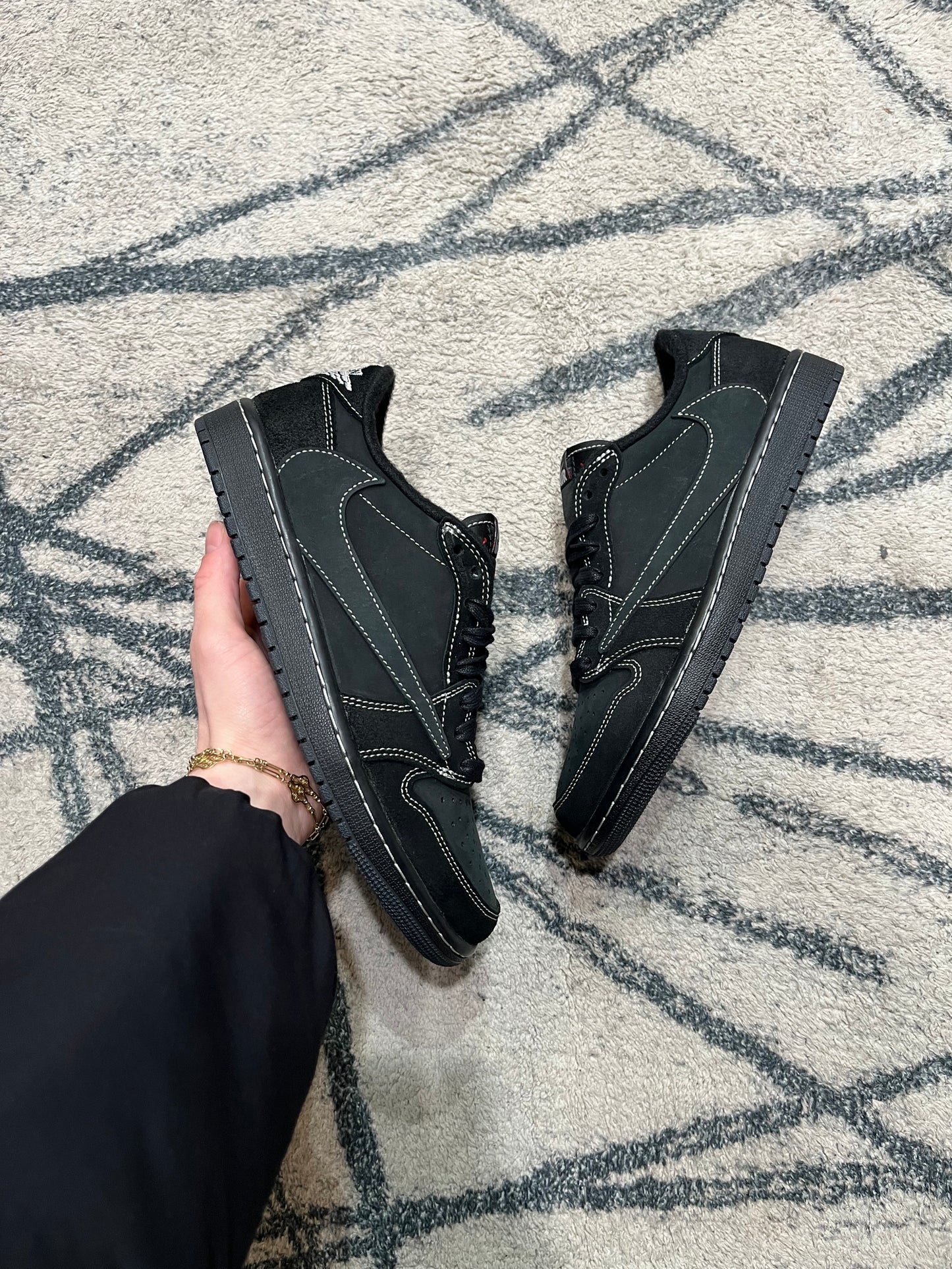 Air Jordan 1 Travis Scott Phantom