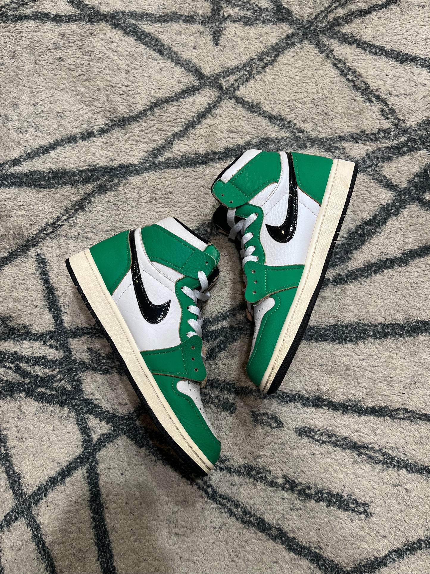 Air Jordan 1 Lucky Green
