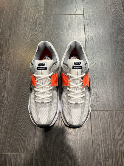 Nike Vomero 5 Fluffy Dark Obsidian Orange