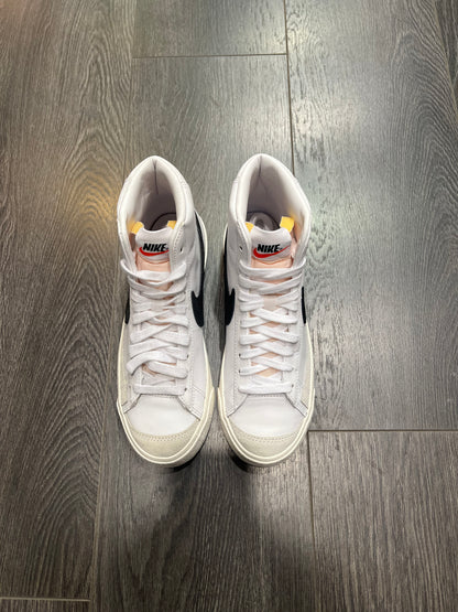 Nike Blazer Mid Vintage White