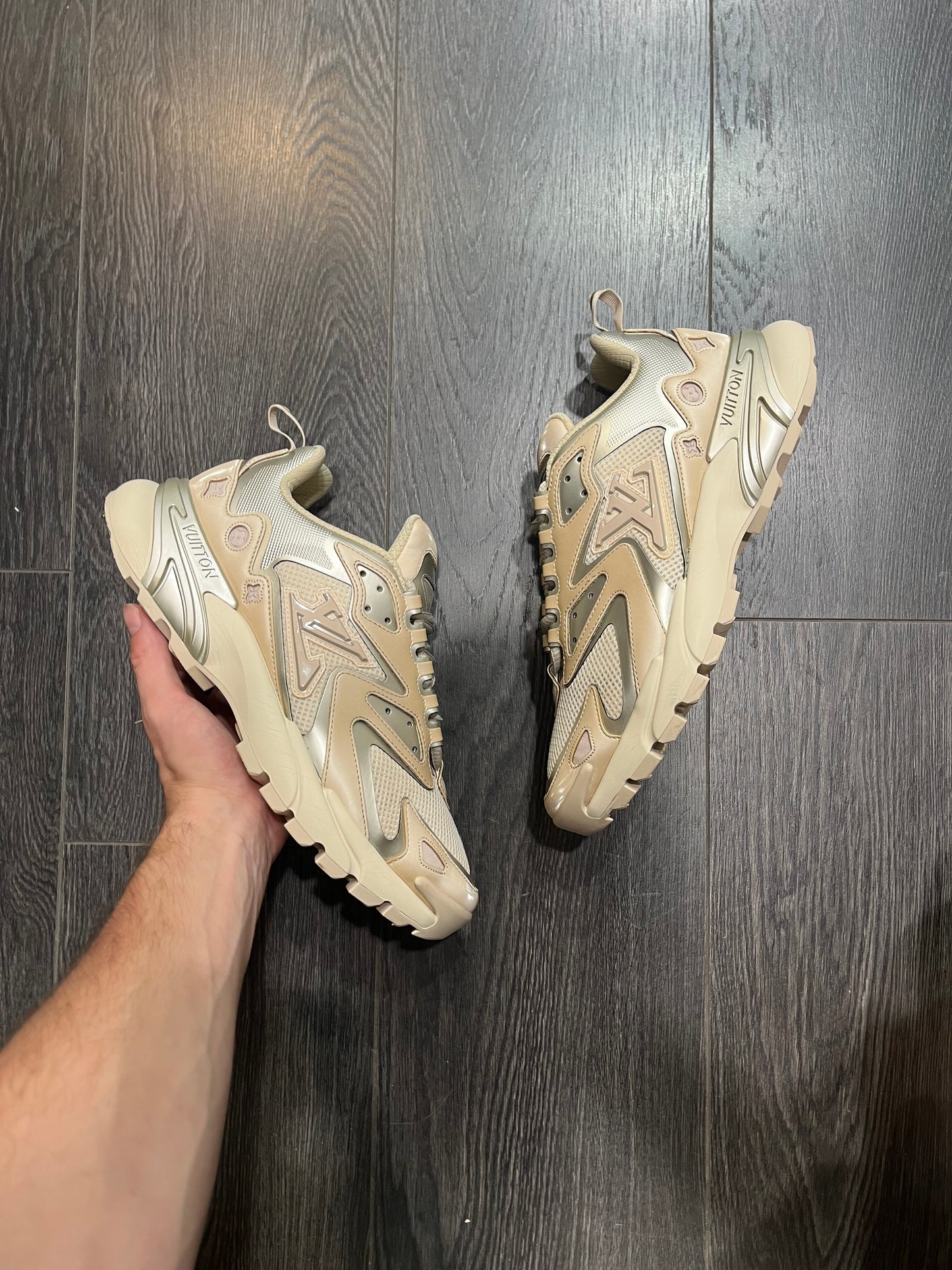 Louis Vuitton Runner Beige