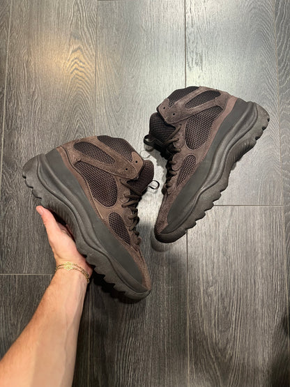 Yeezy Boots oil