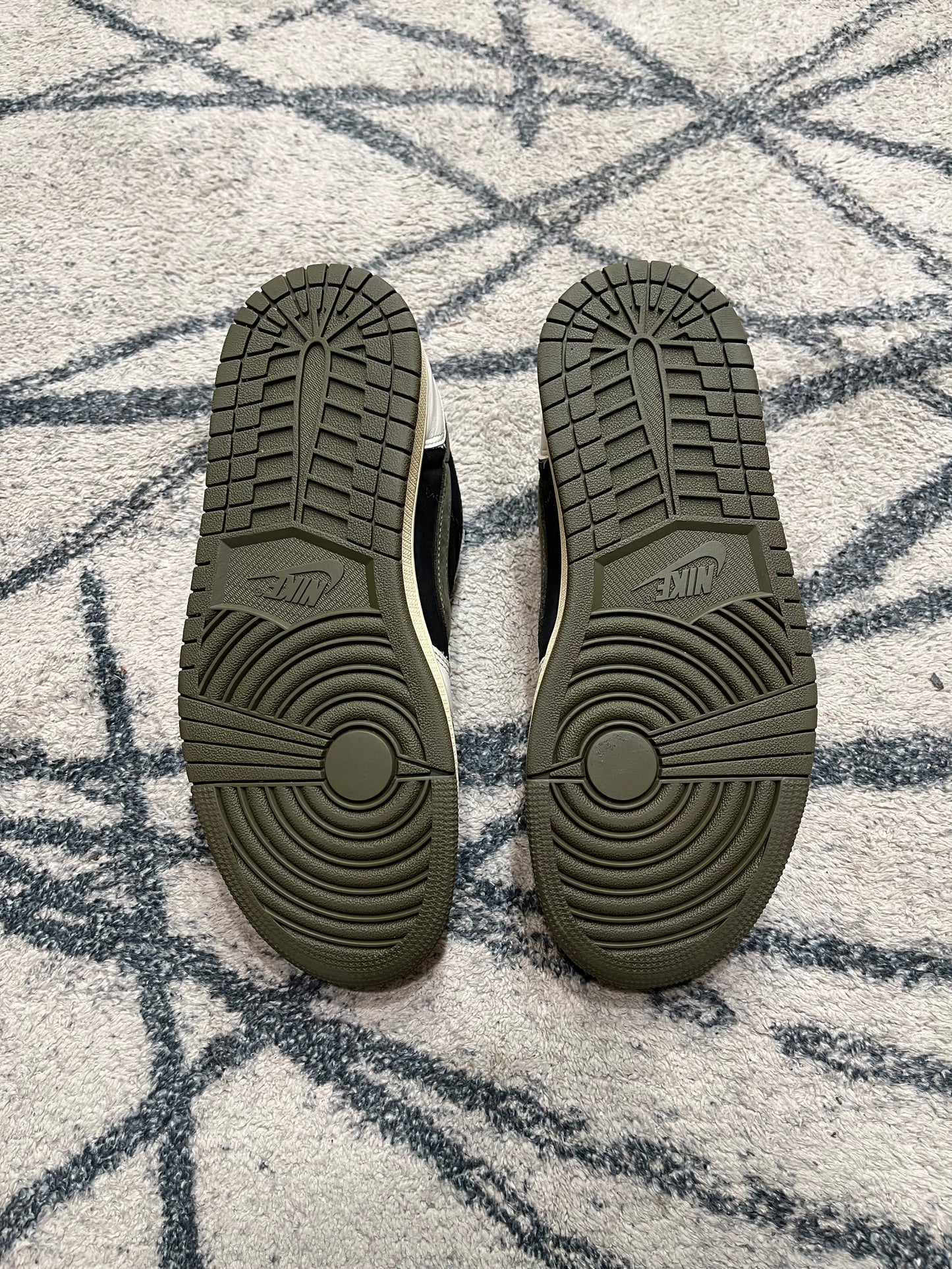 Air Jordan 1 Travis Olive