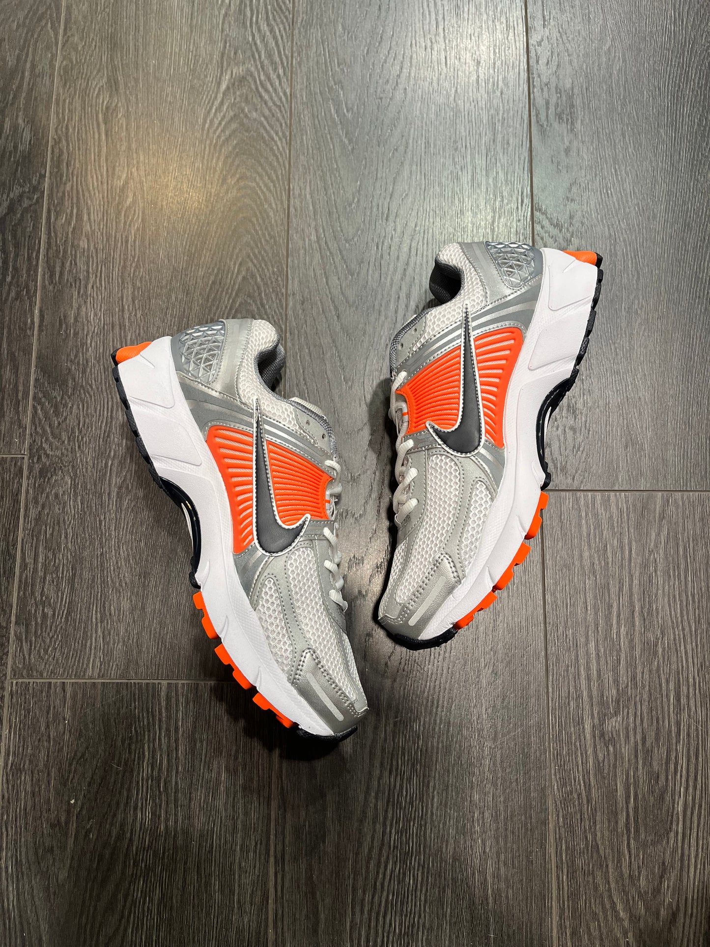 Nike Vomero 5 Fluffy Dark Obsidian Orange