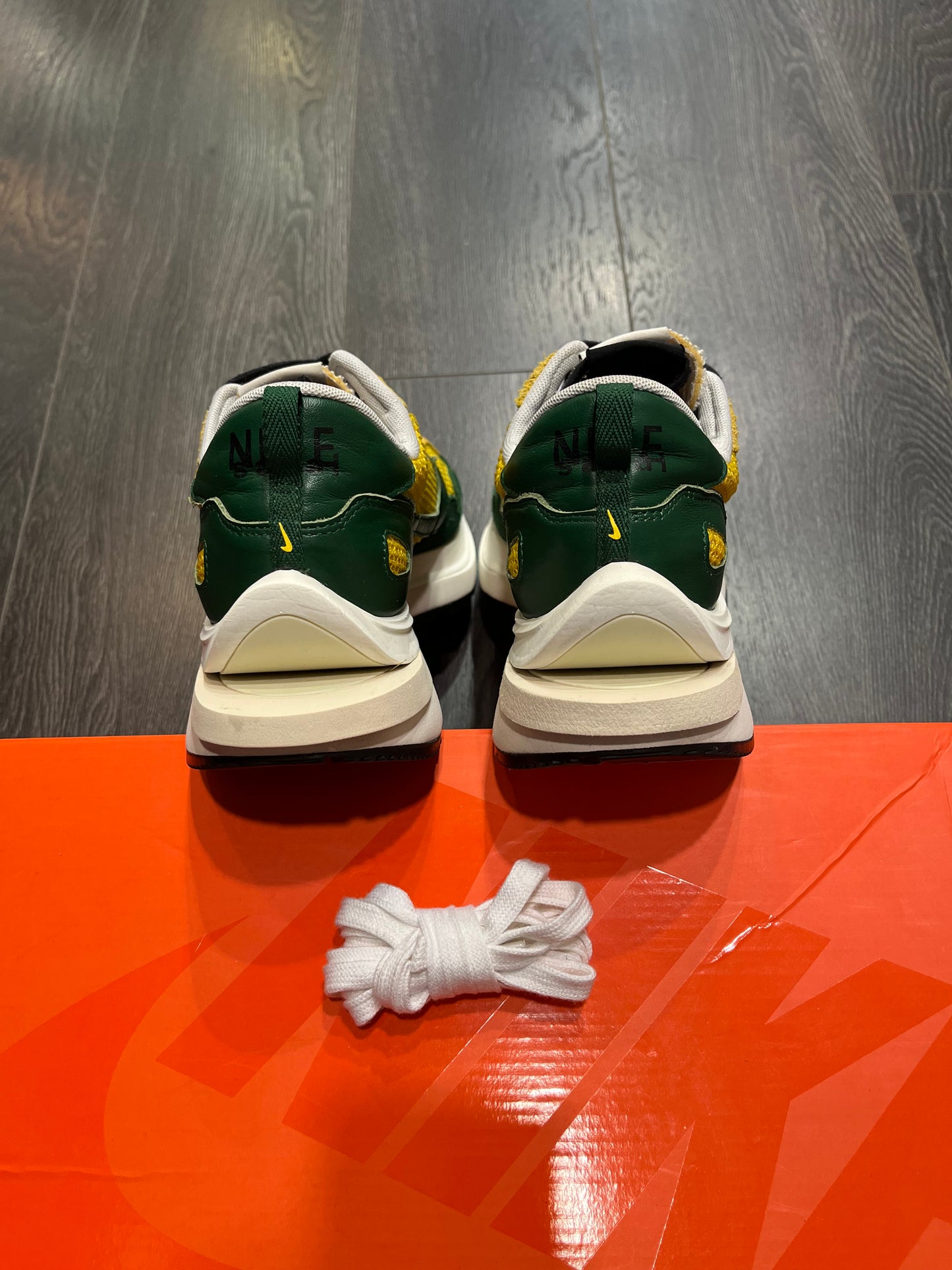 Nike Sacai Vaporwaffle Brasil
