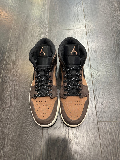 Air Jordan 1 Mid SE Chocolat