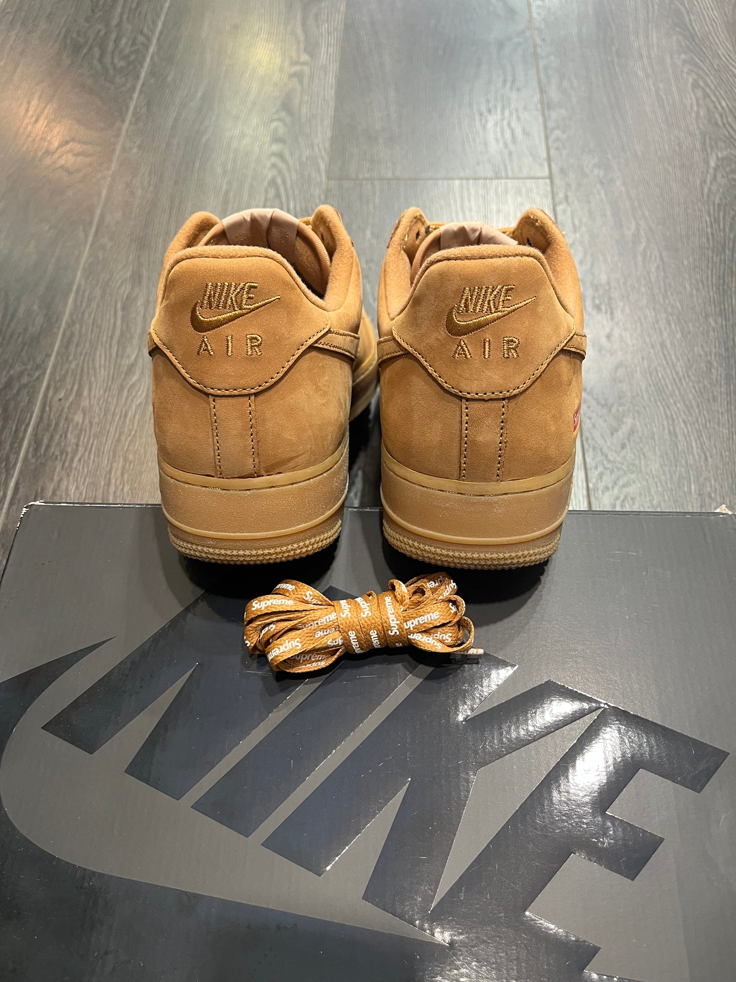 Nike Air Force 1 Supreme Gum Light Brown