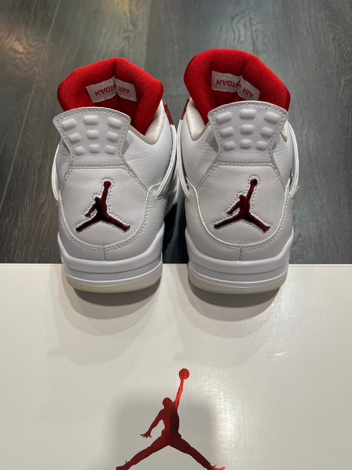 Air Jordan 4 Metallic Red