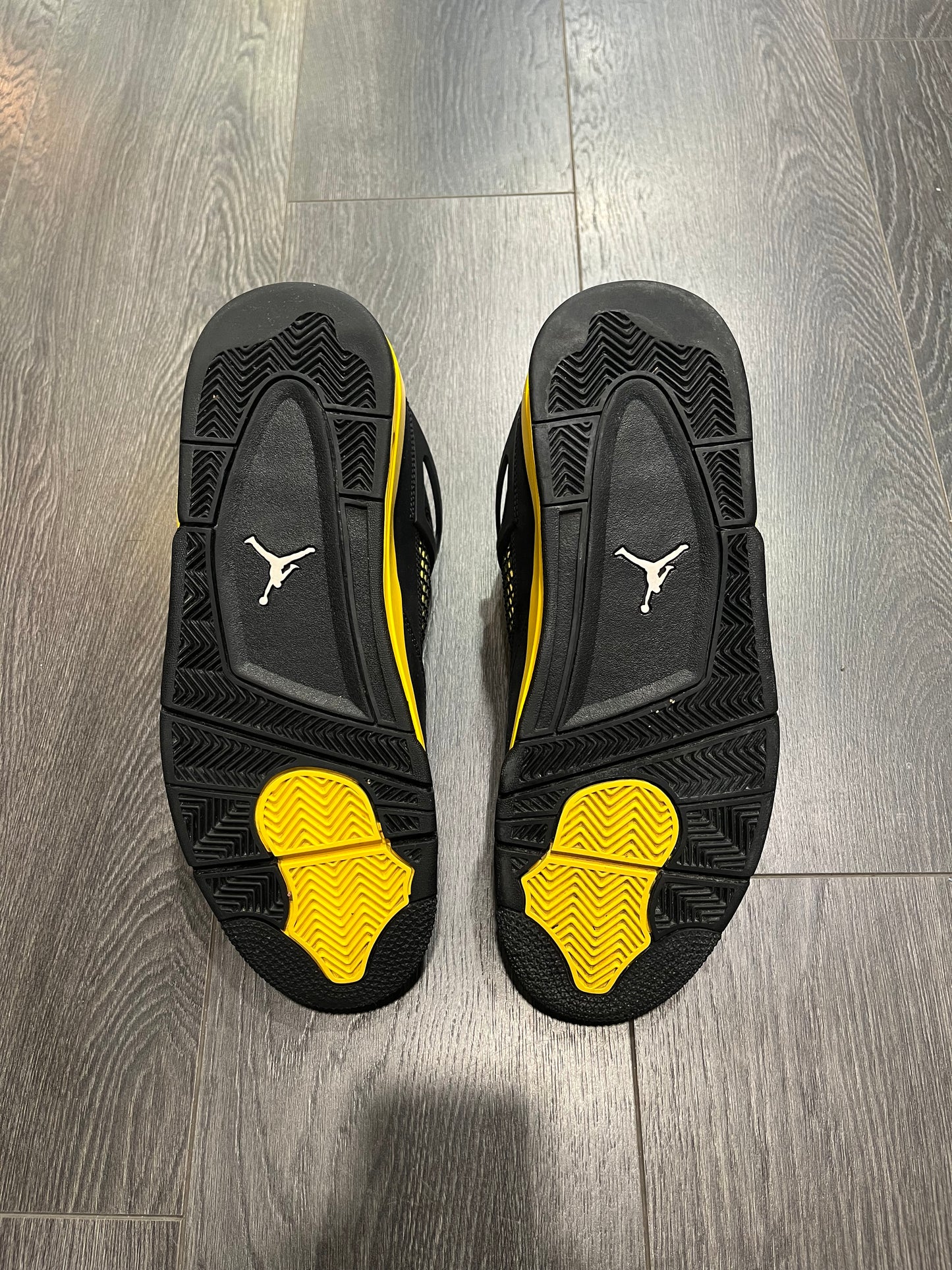 Air Jordan 4 Yellow Thunder
