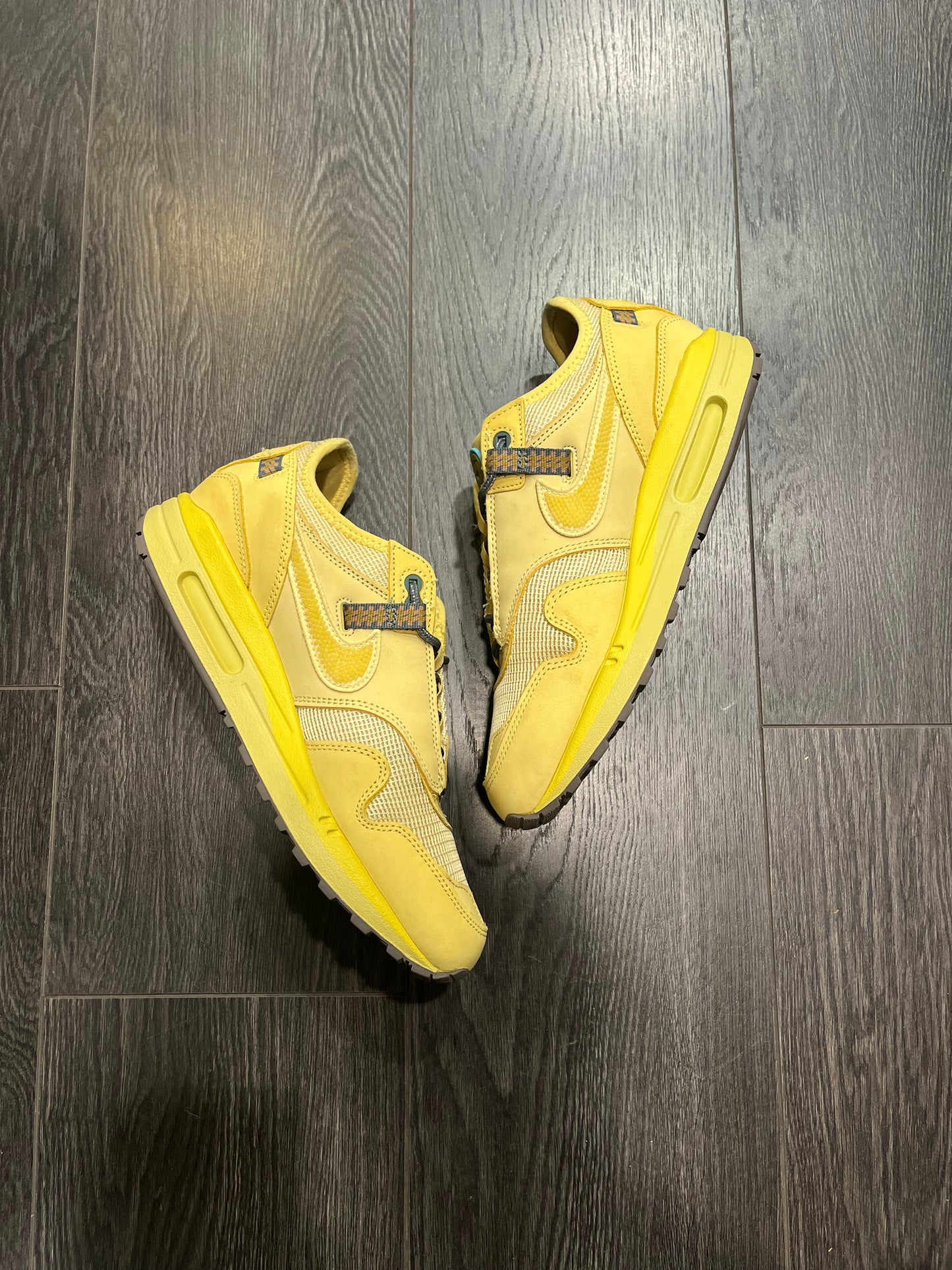 Nike Air Max 1 Travis Saturn Gold