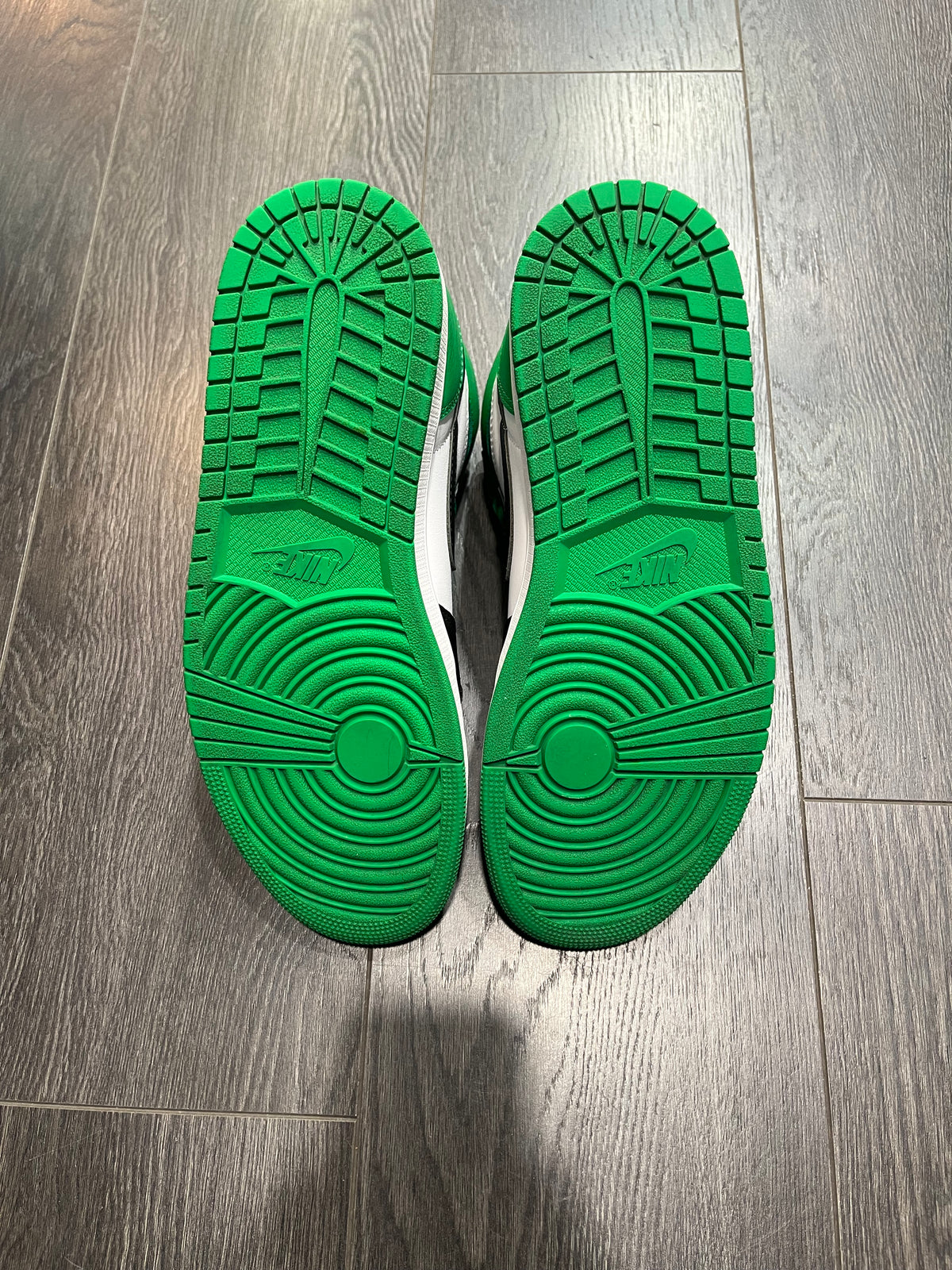 Air Jordan 1 Lucky Green