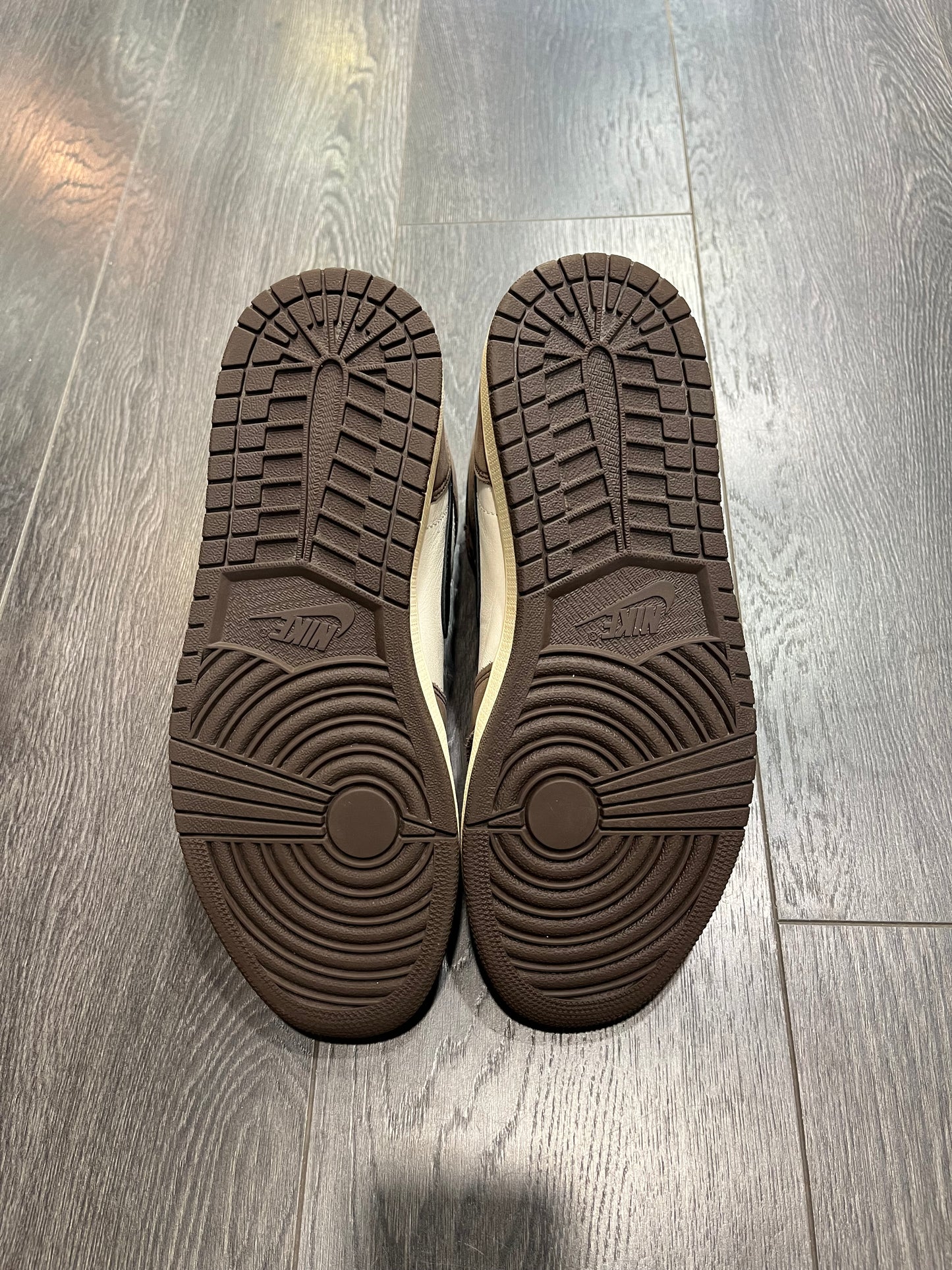 Air Jordan 1 High Travis Reverse Mocha
