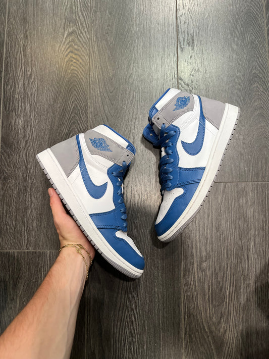 Air Jordan 1 High True Blue