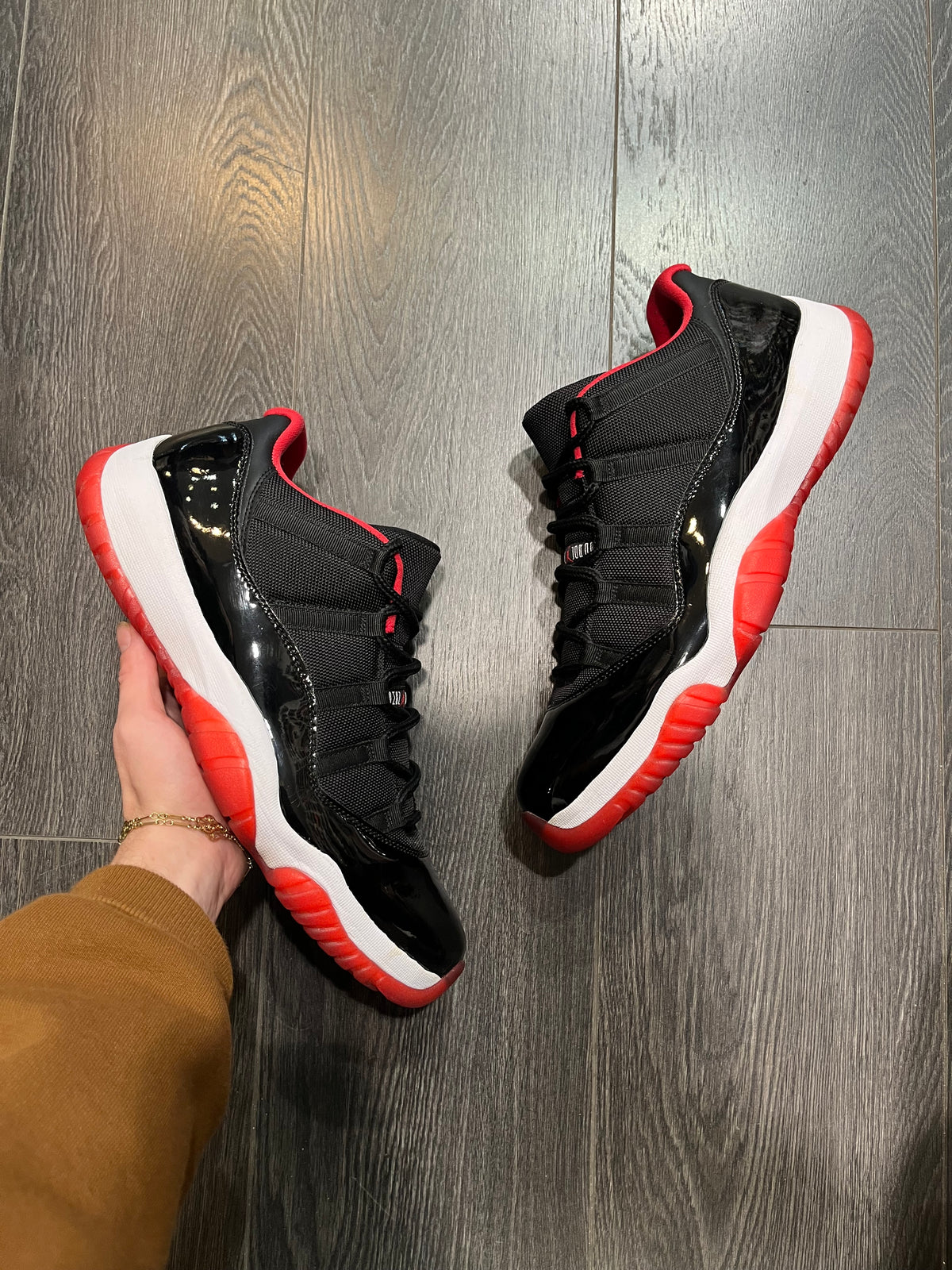 Air Jordan 11 Bred