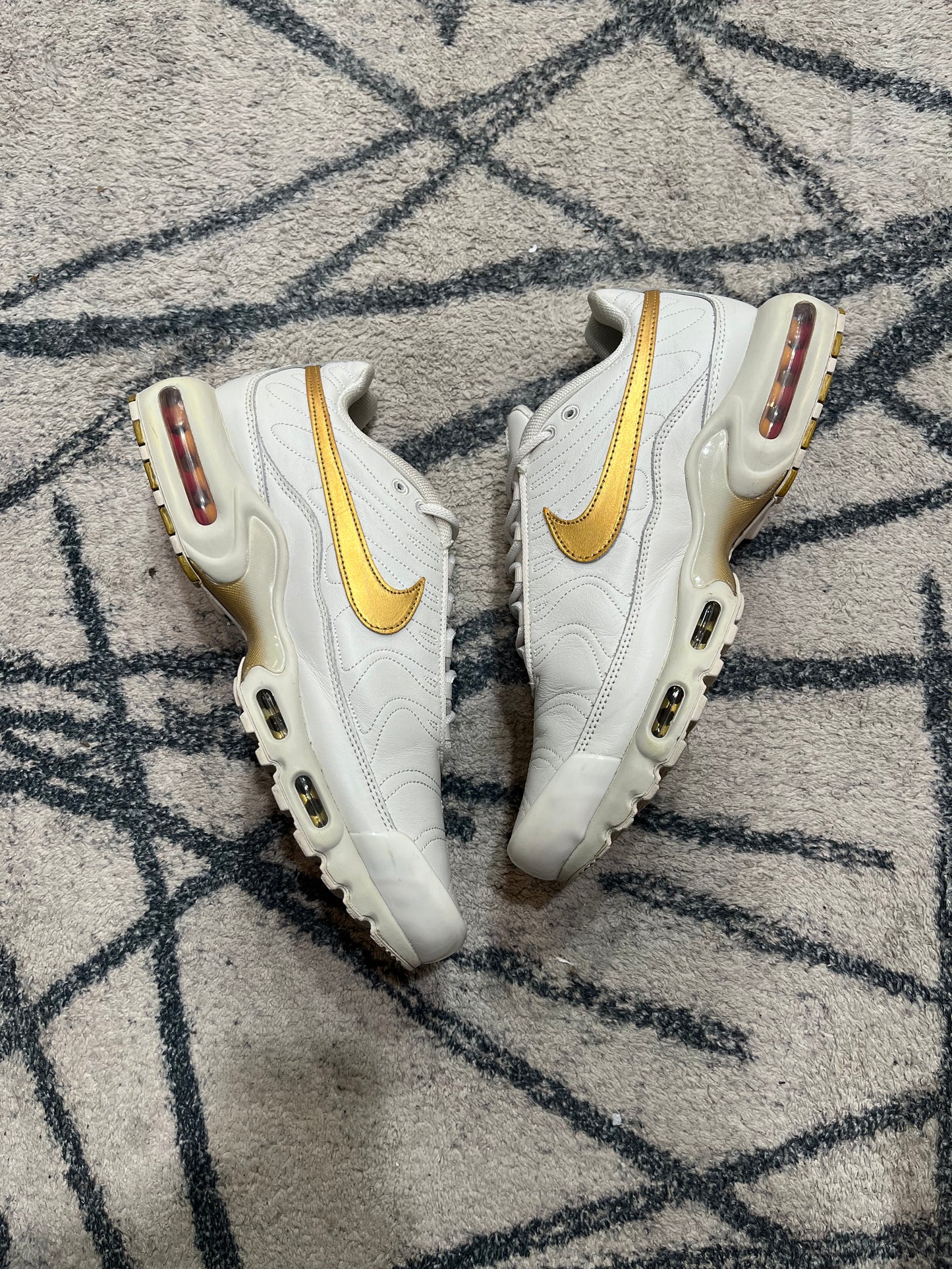 Nike Air Max Plus Tiempo White Gold