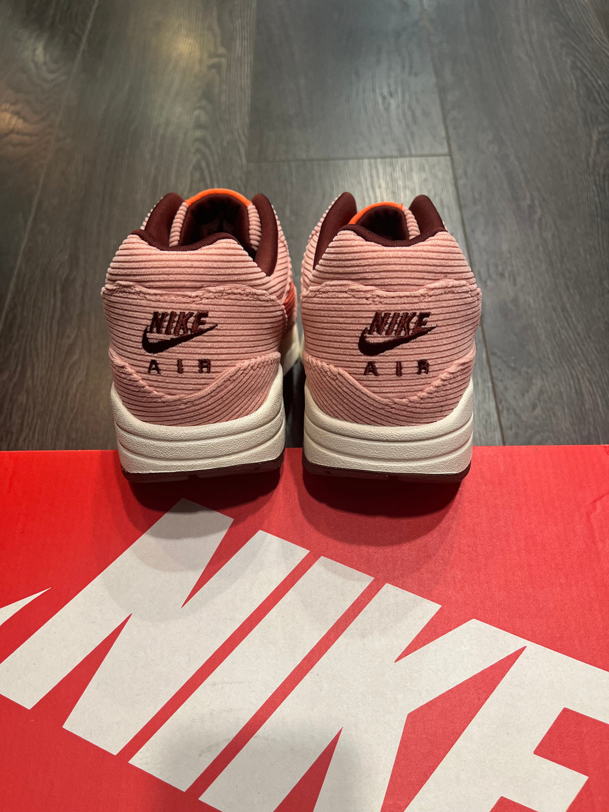 Nike Air Max 1 Corduroy Pink