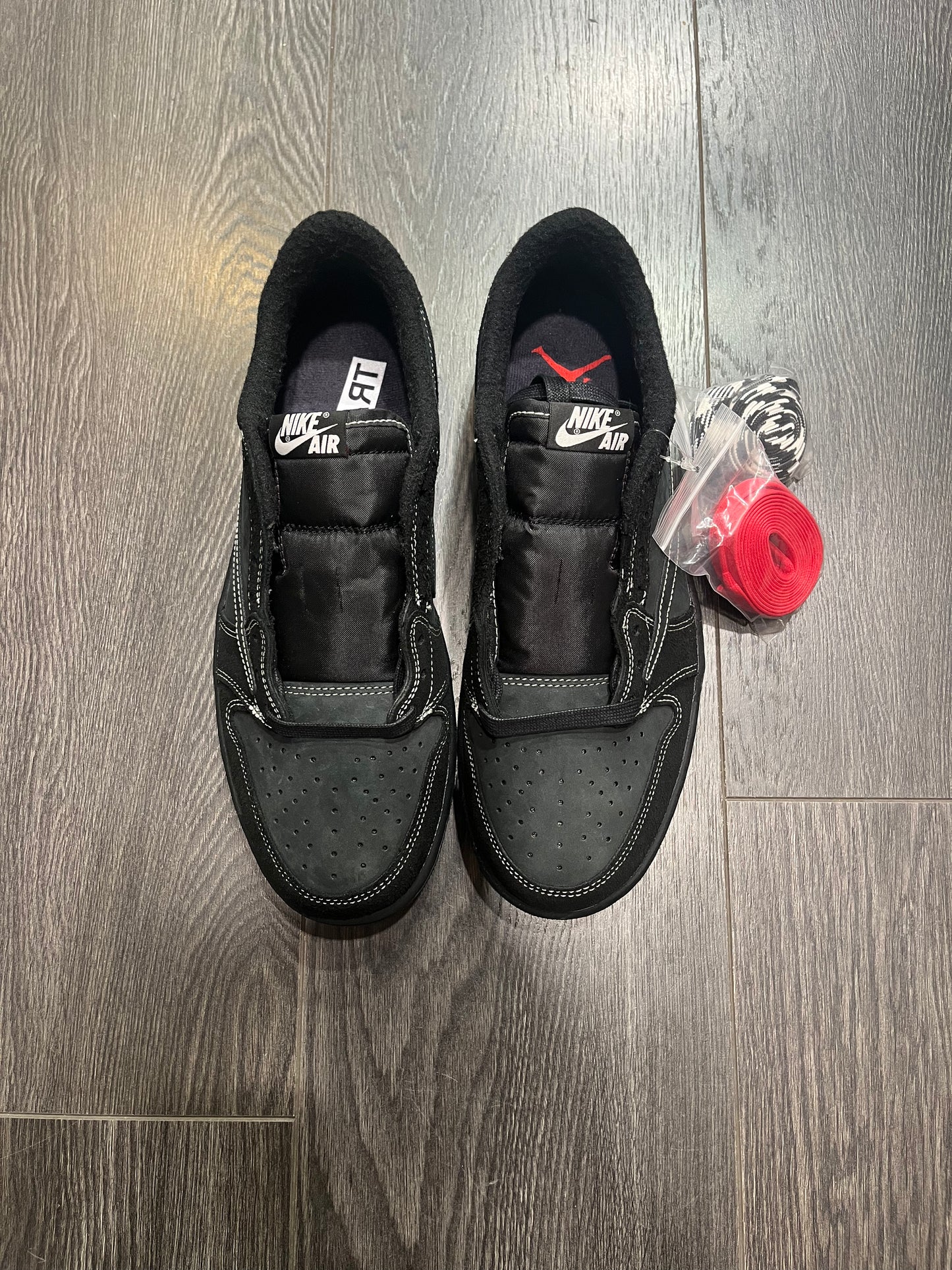 Air Jordan 1 Travis Scott Phantom