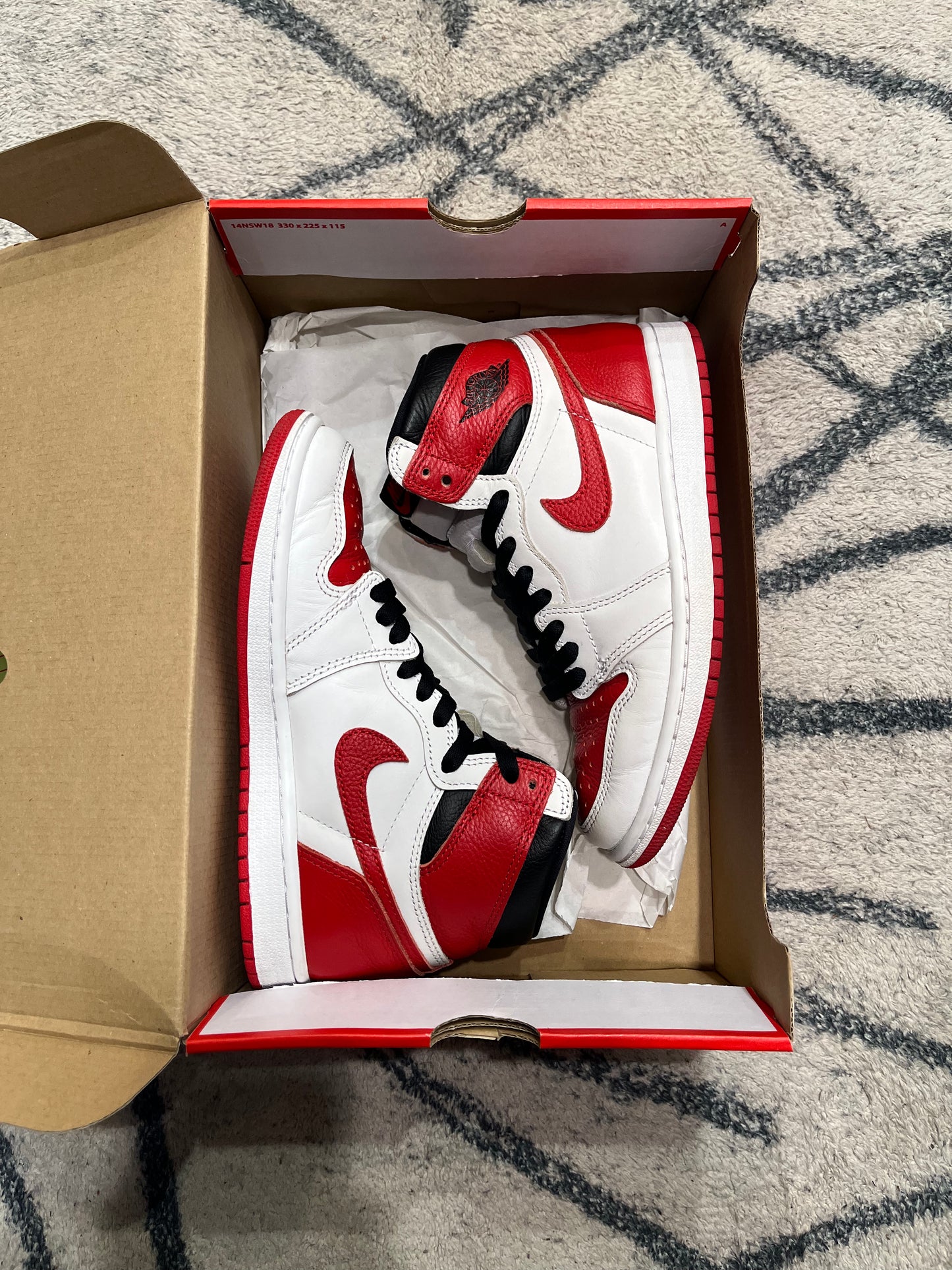 Air Jordan 1 High Heritage
