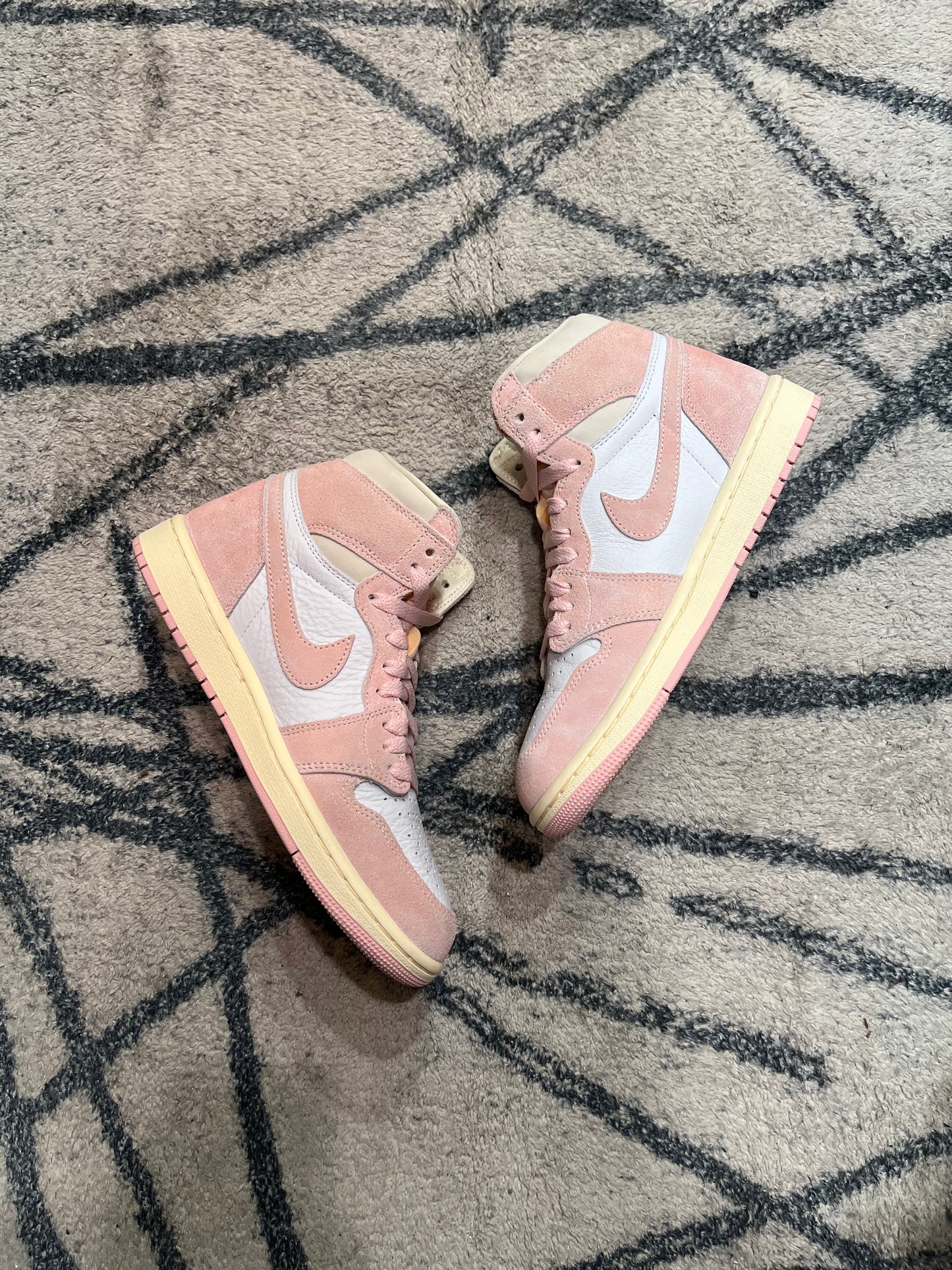 Air Jordan 1 High Washed Pink
