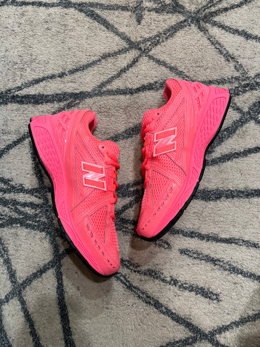 New Balance 1906R Asos Pink