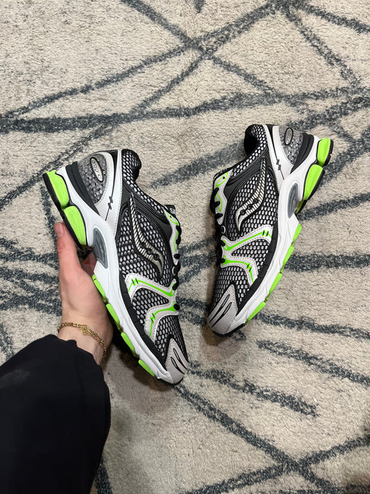 Saucony Pro Grid Triumph 4