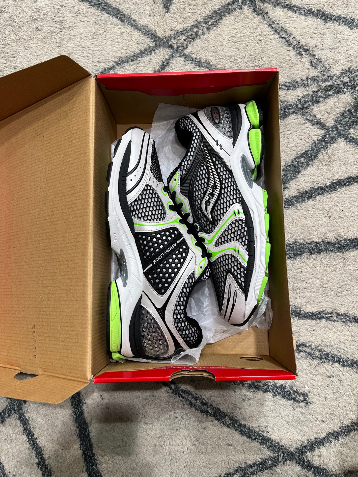 Saucony Pro Grid Triumph 4