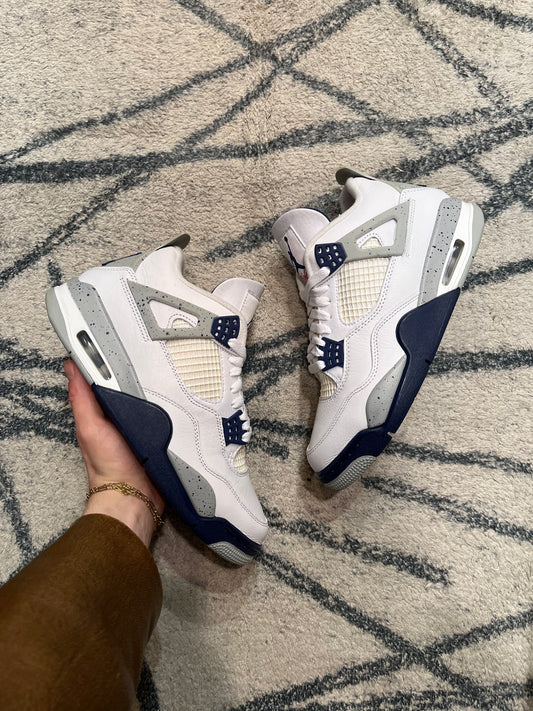 Air Jordan 4 Midnight Navy