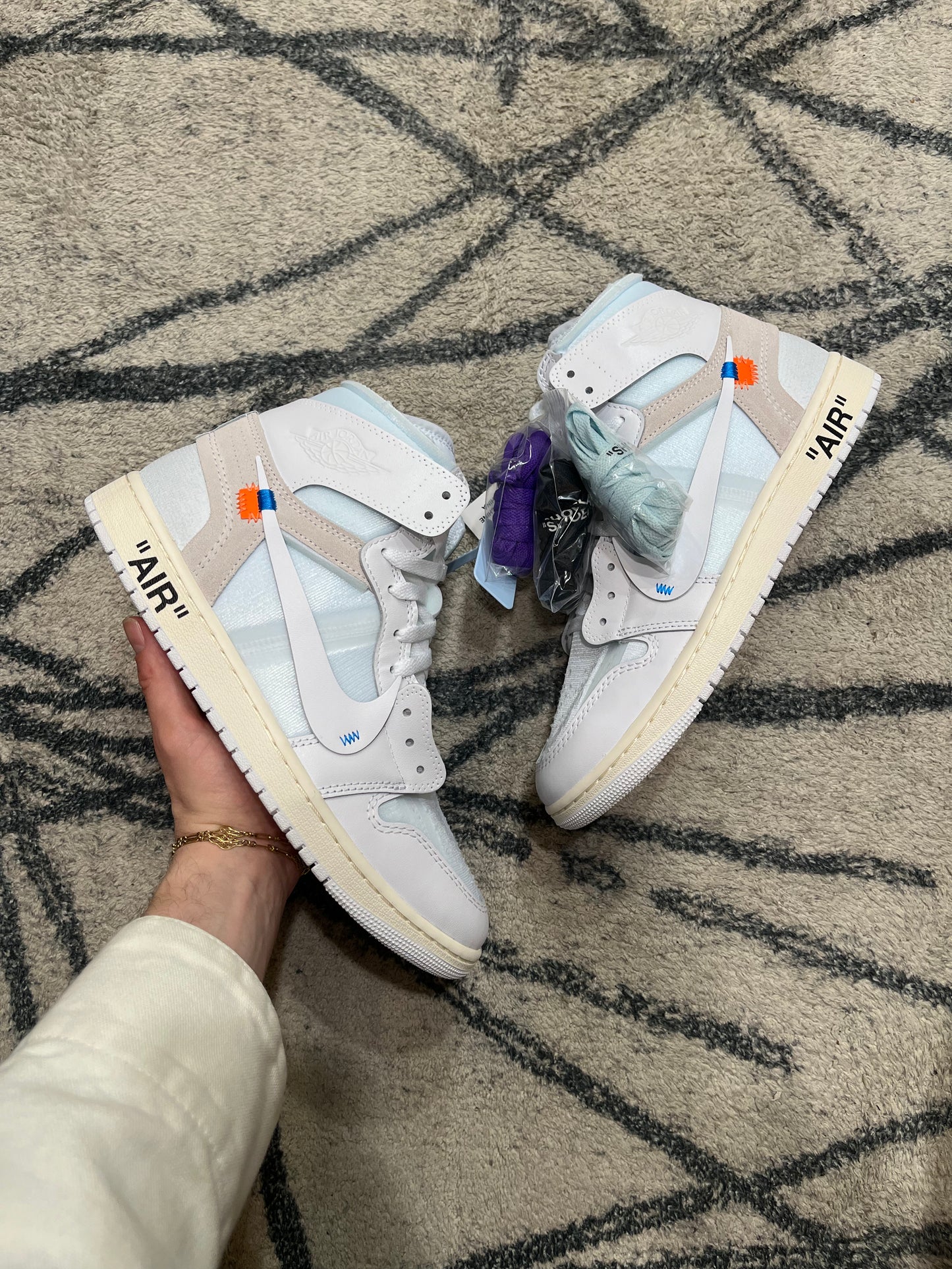 Air Jordan 1 Off White VAA Alaska