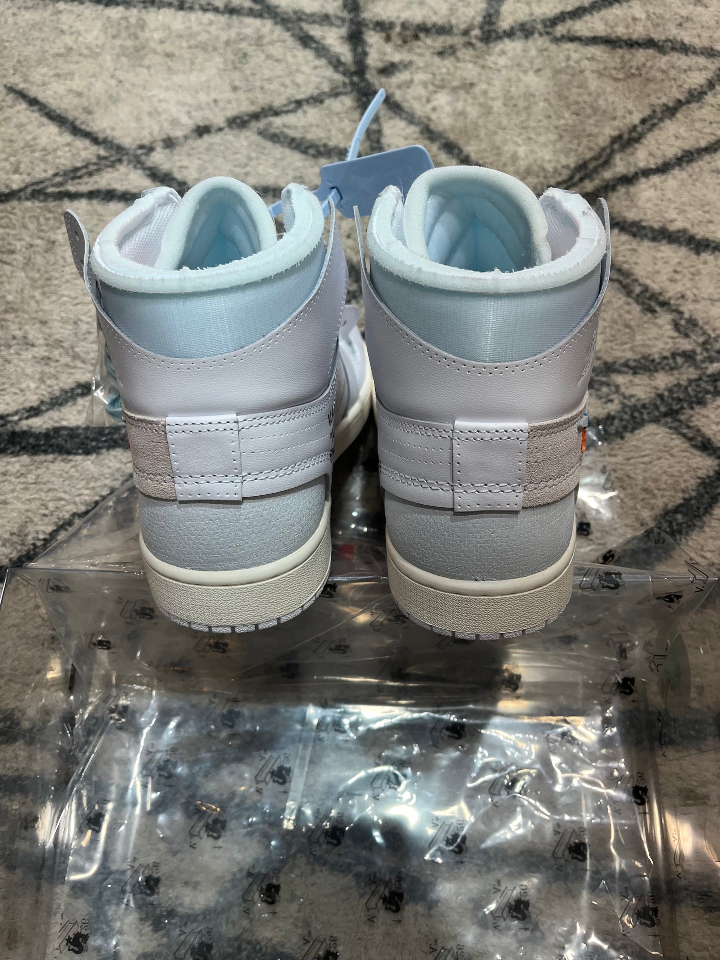 Air Jordan 1 Off White VAA Alaska