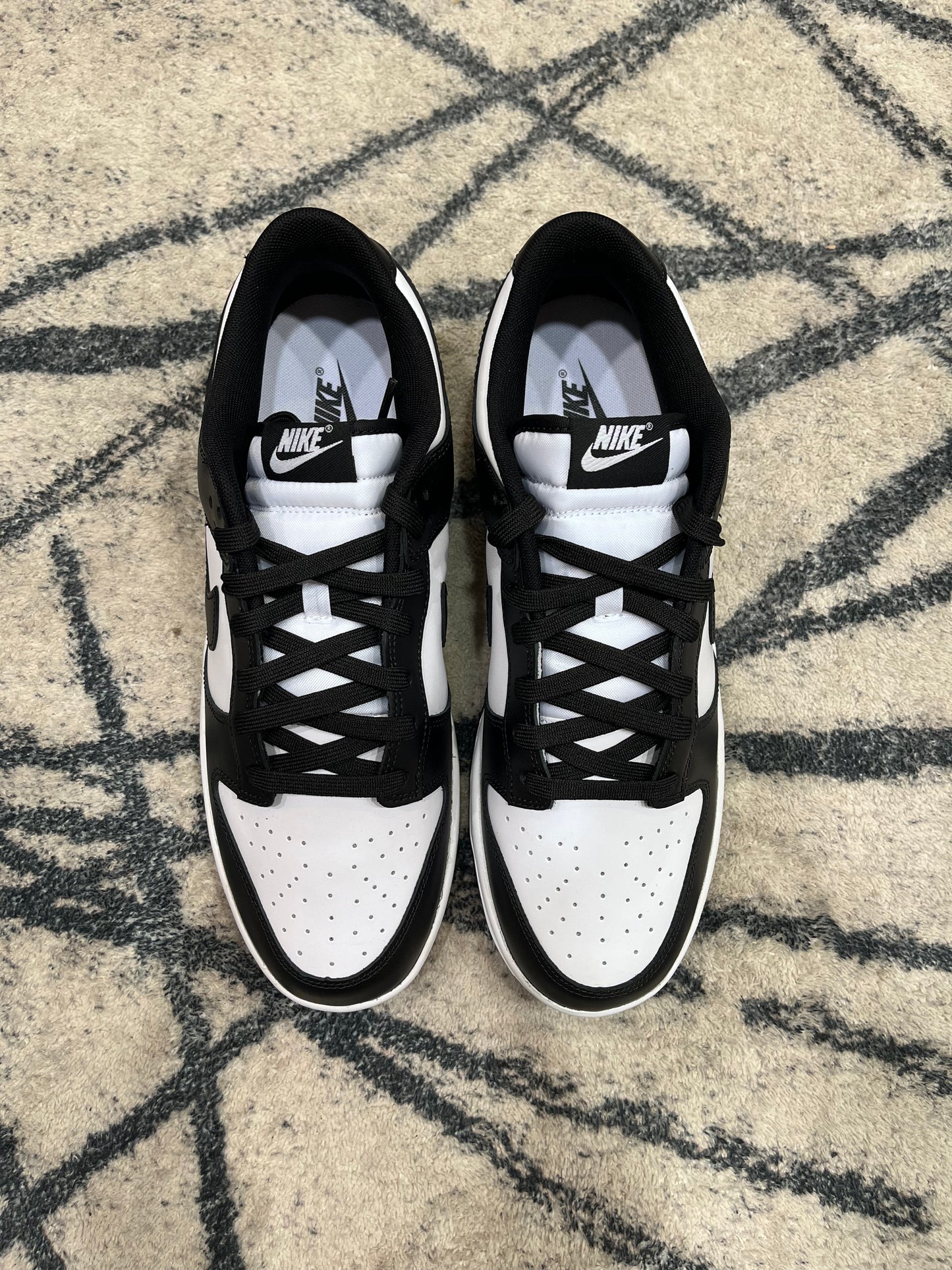 Nike Dunk Low Panda