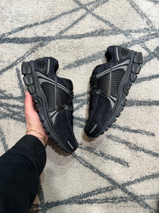 Nike Vomero 5 Black