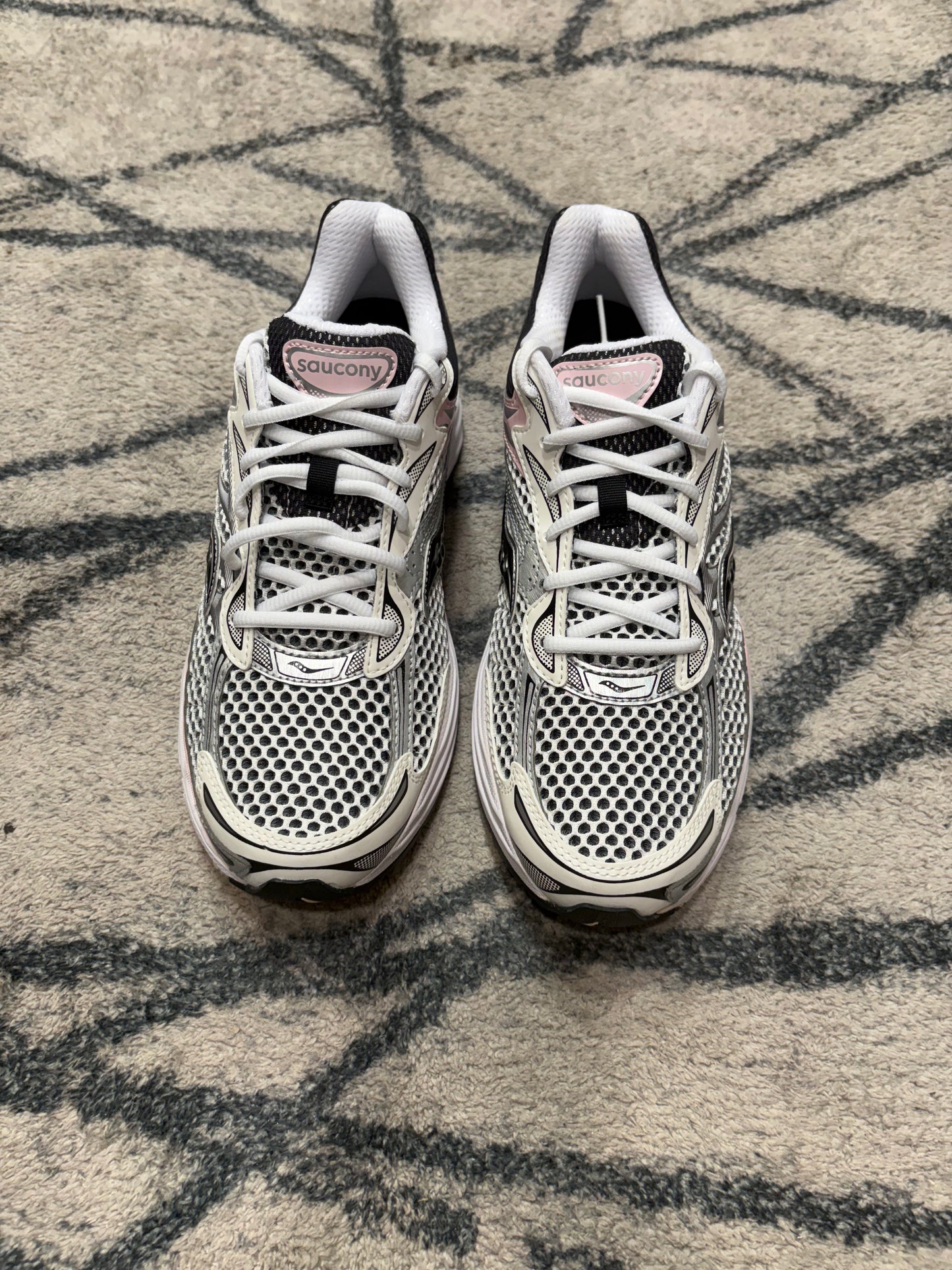 Saucony Progrid Omni 9 Silver Pink