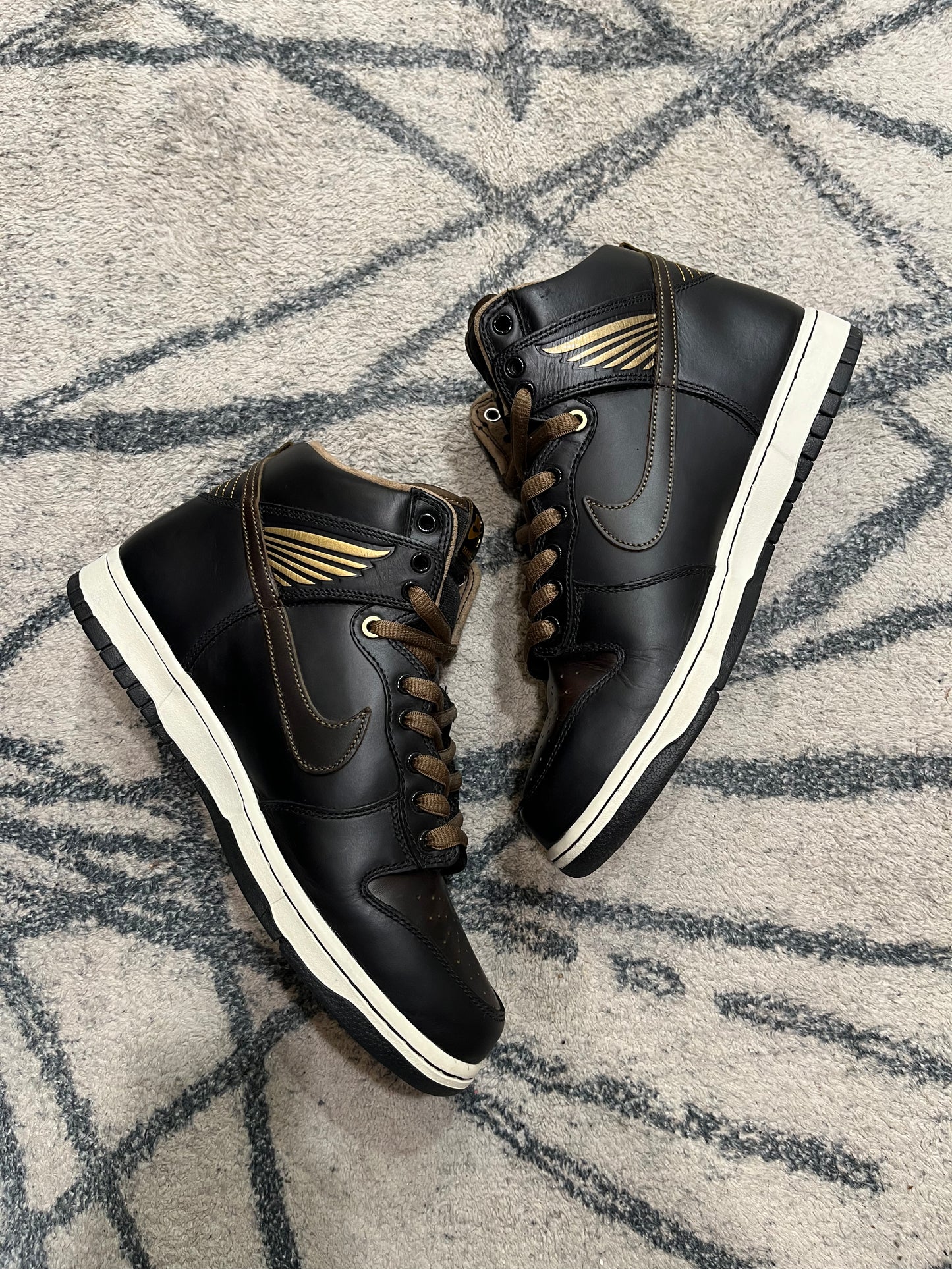 Nike Dunk SB High Pawnshop