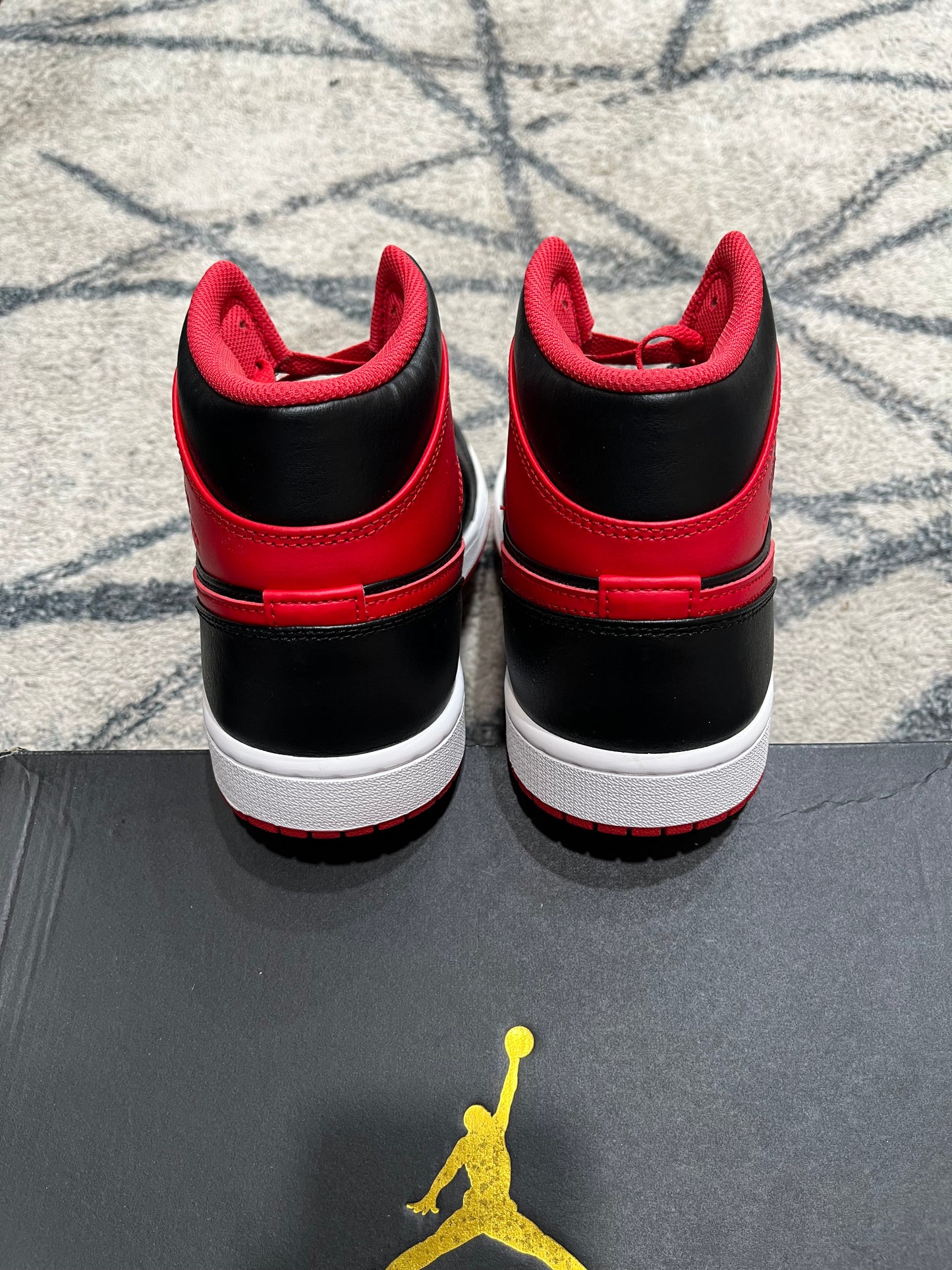 Air Jordan 1 Mid Black Fire Red