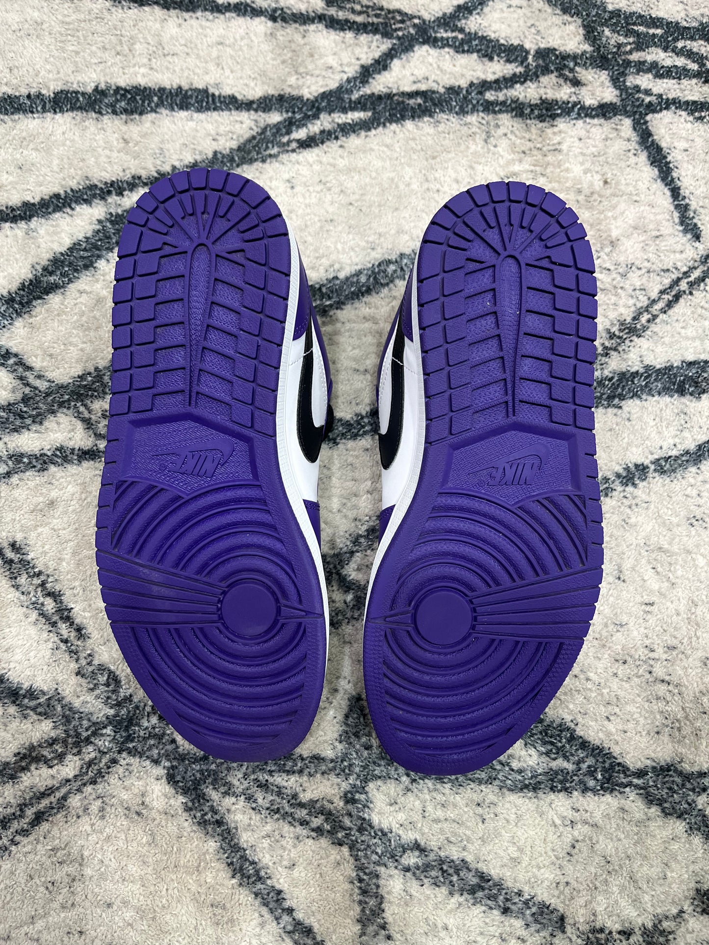 Air Jordan 1 low Court Purple