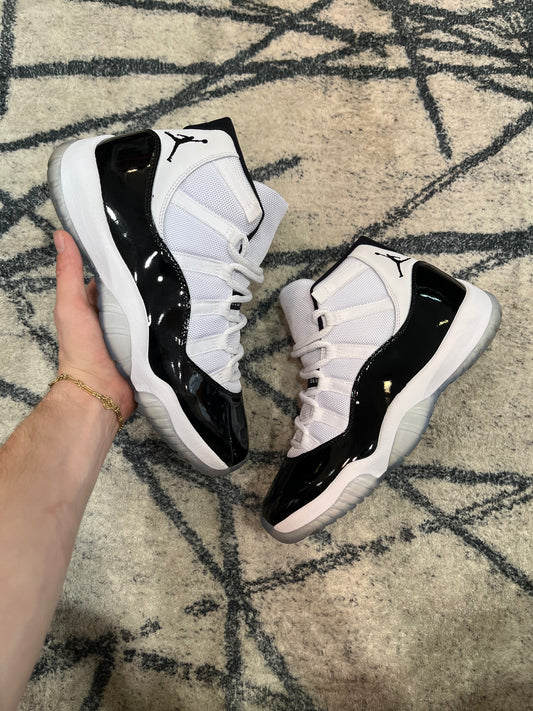 Air Jordan 11 Concord