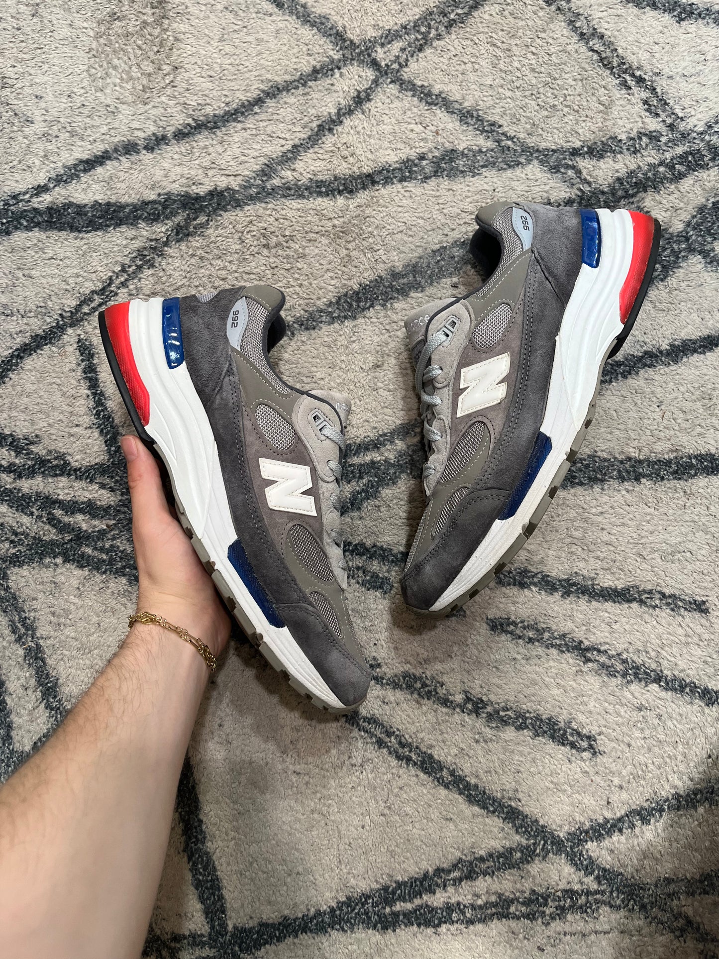 New Balance 992 Made In USA Gris Bleu Rouge