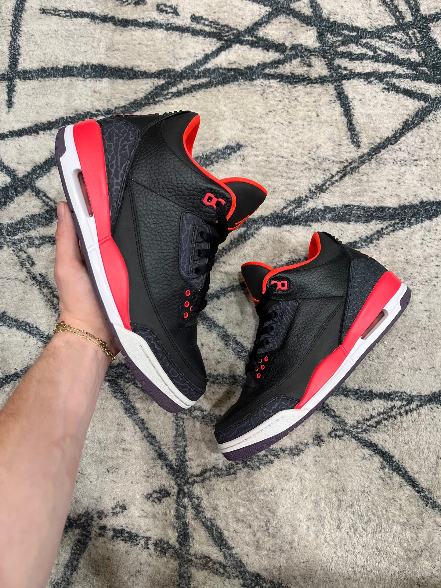 Air Jordan 3 Crimson