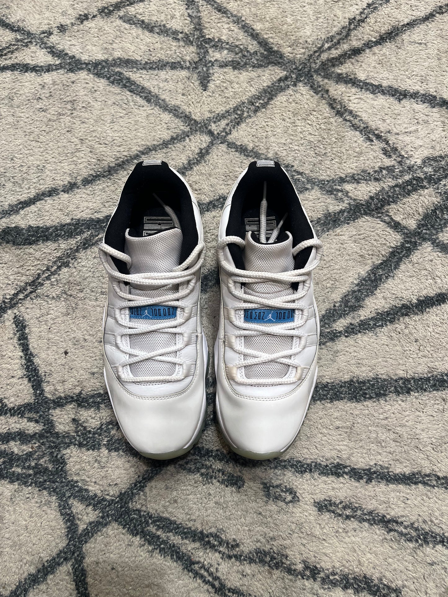 Air Jordan 11 Low Retro Blue Legend