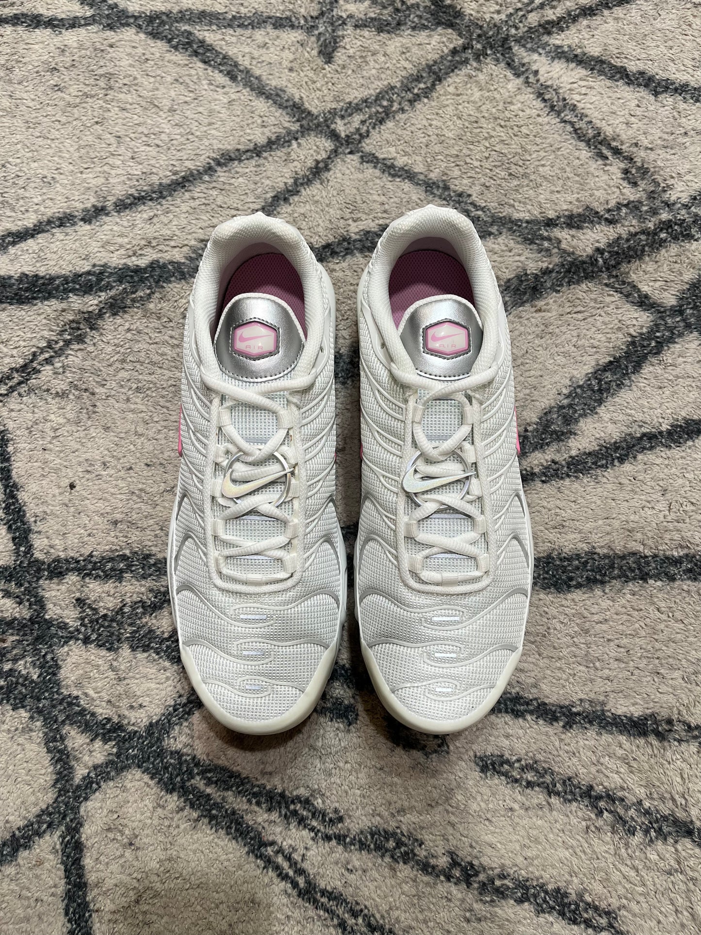 Nike Air Max Plus Jewel Pink