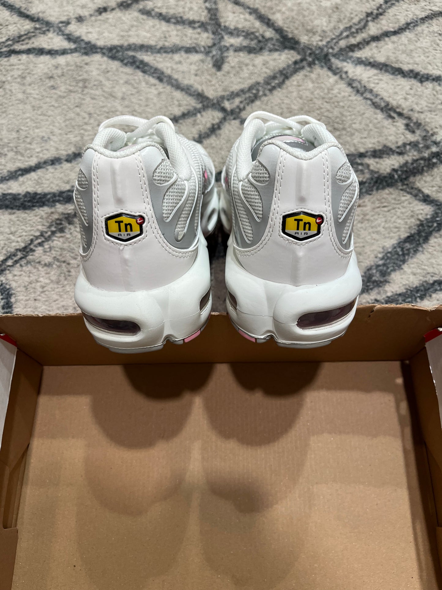 Nike Air Max Plus Jewel Pink