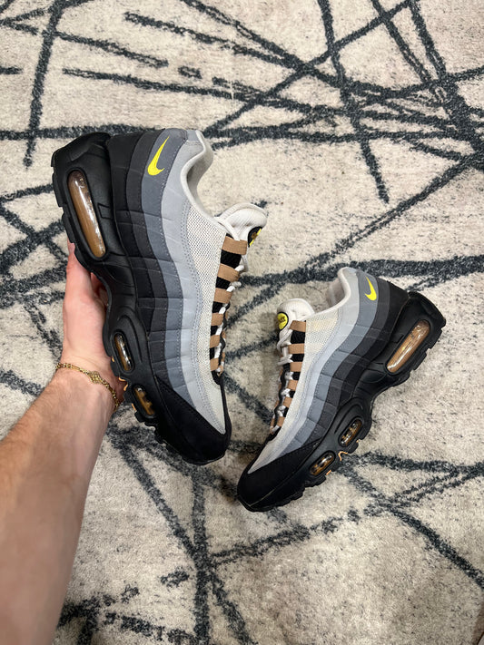 Nike Air Max 95 Yellow Strike