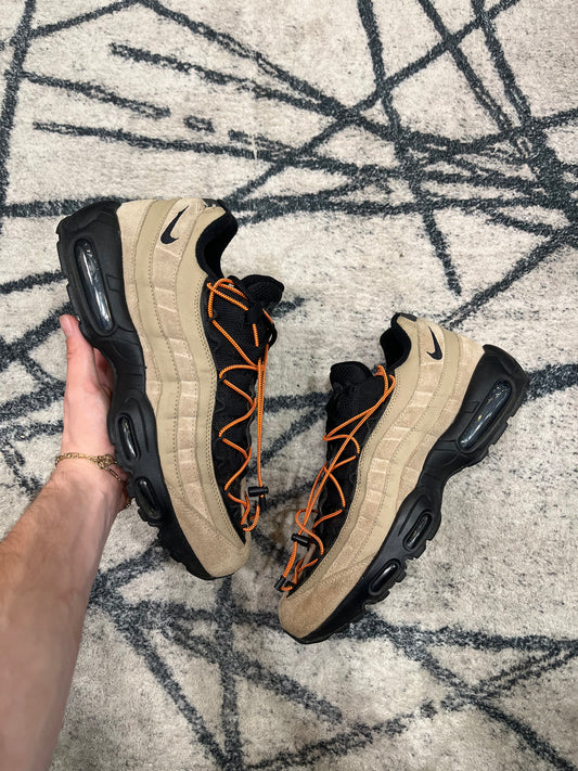 Nike Air Max 95 Khaki Total Orange