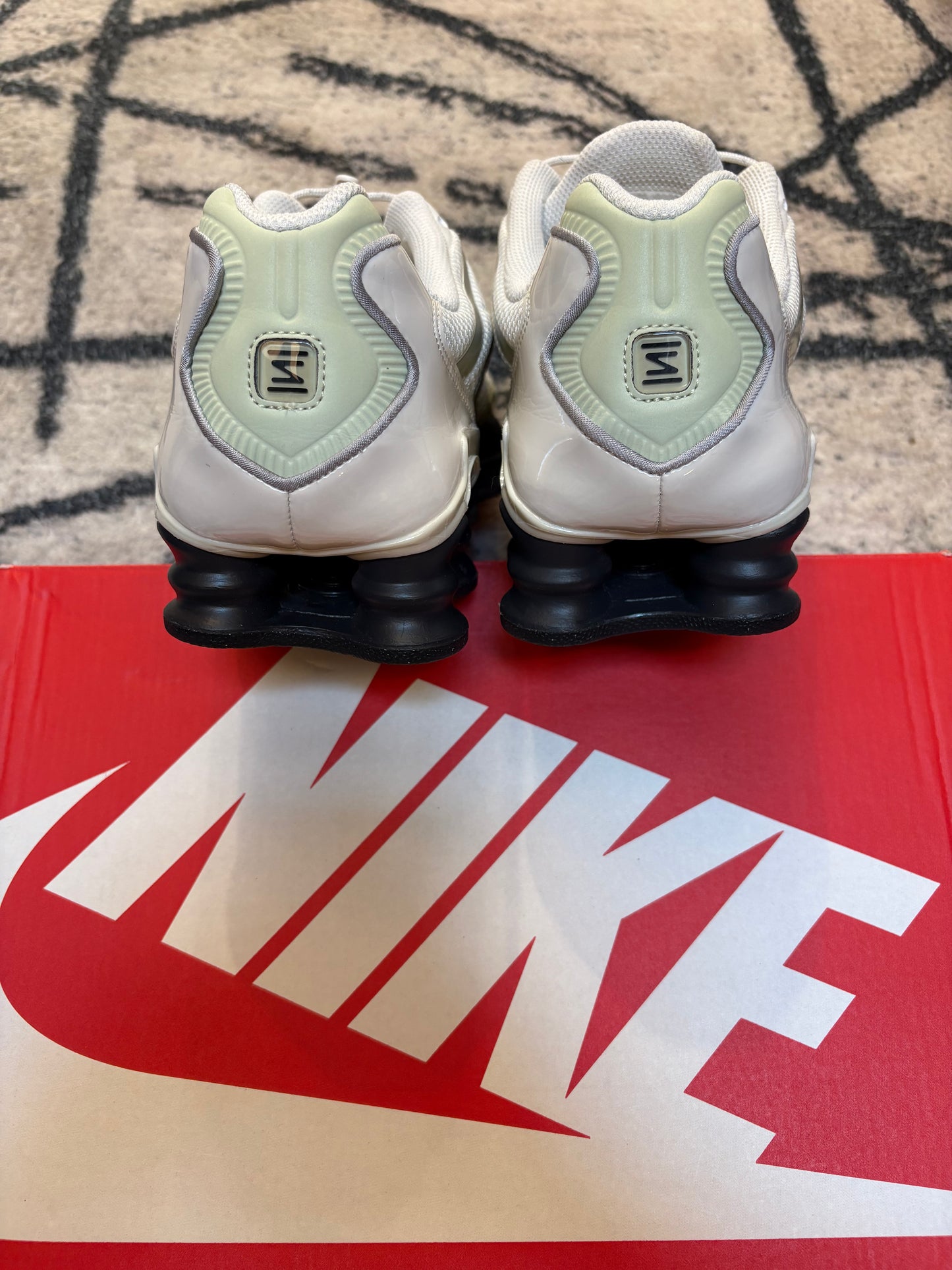 Nike Shox TL Light Bone