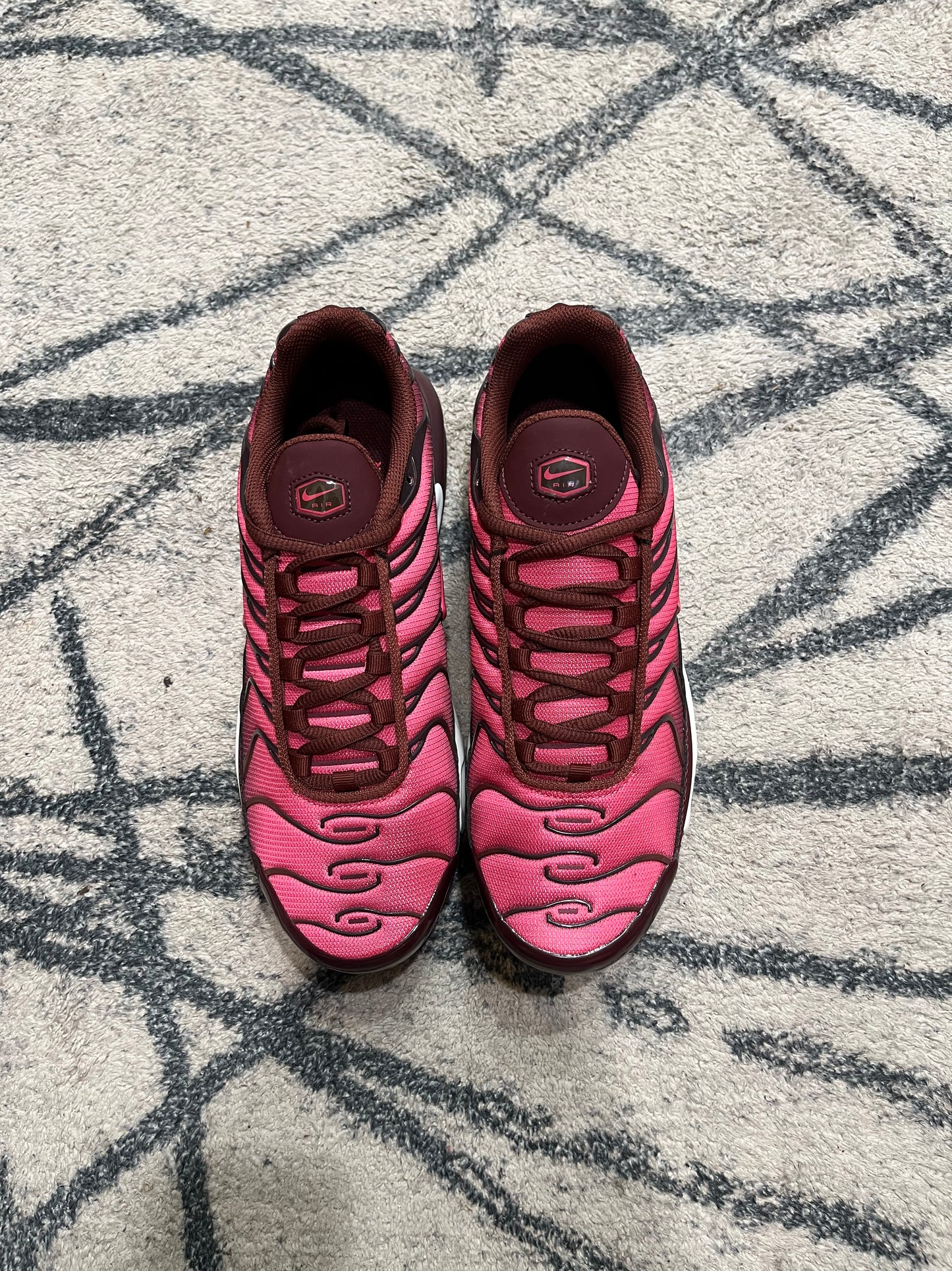 Nike Air Max Plus Burgundy Crush