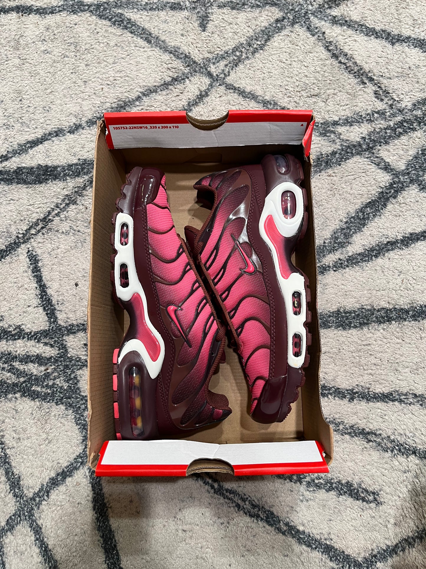 Nike Air Max Plus Burgundy Crush