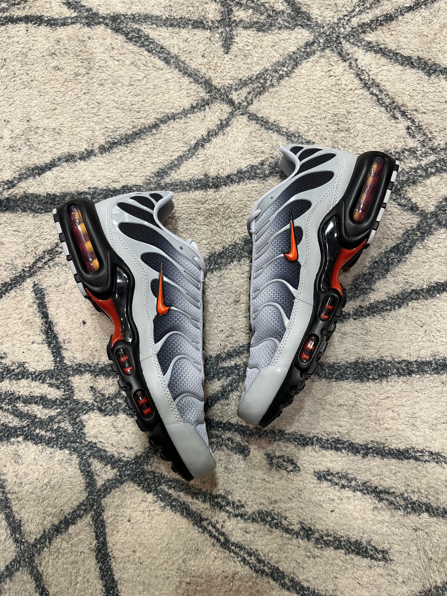 Nike Air Max Plus Wolf Grey